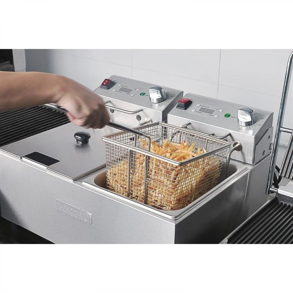 Buffalo Friteuse Professionnelle Electrique à Poser - 2 X 5 L - 2 X 2,8 KW -... – Image 3